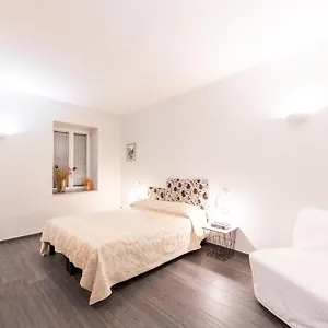 Bed & Breakfast Bien-bi, Naples